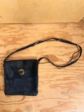 CLARE V. Navy Leather Crossbody Bag with Gold Chain (removable blue strap)